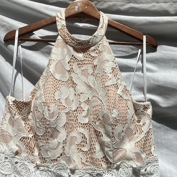 Jodi Kristopher tan and off white lace formal dress, size 15 - Picture 5 of 10